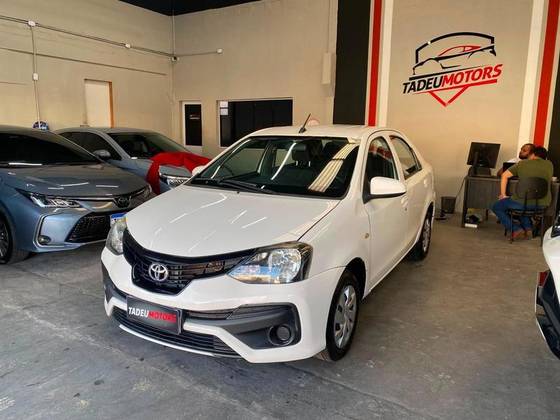 TOYOTA ETIOS 1.3 X 16V FLEX 4P MANUAL TOYOTA ETIOS 1.3 X 16V FLEX 4P MANUAL